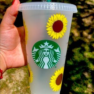 Personalized Sunflower 🌻 Starbucks Cup!!